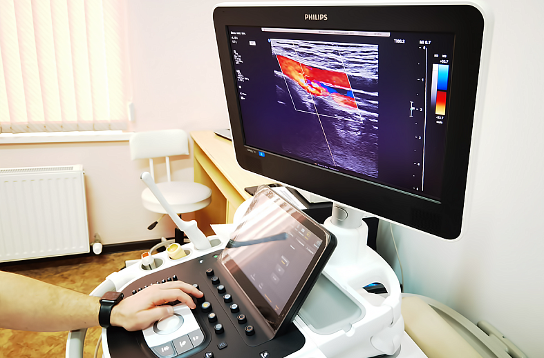 УЗИ сосудов ноги - Дуплексное сканирование с ультразвуковое допплерографией сосудов (артерий и вен) нижней конечности (одной) (триплекс)