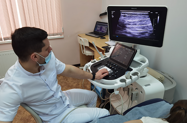 УЗИ артерий нижних конечностей (одна нога) Дуплексное сканирование с ультразвуковой допплерографией артерий нижних конечностей (триплекс) на аппарате элитного класса
